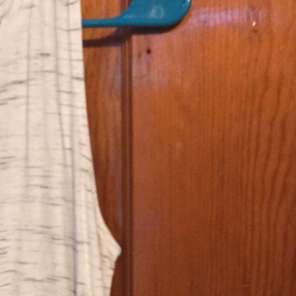 womens XS old navy tank top - Picture 4 of 4